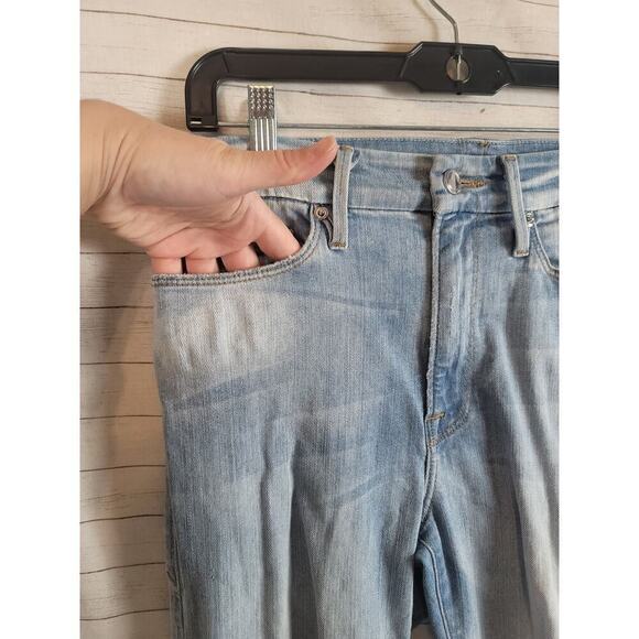GOOD AMERICAN GOOD WAIST LIGHT WASH JEANS, SZ 6/28 - Picture 3 of 14